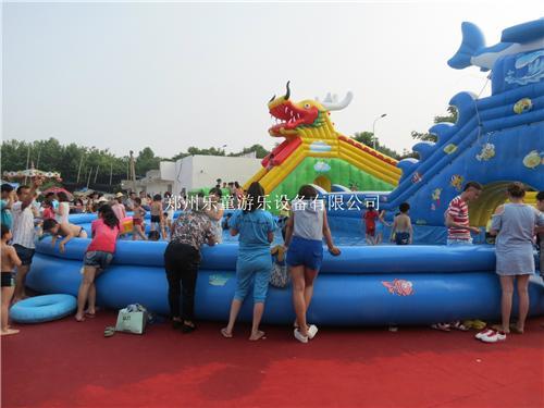 龍鯊嬉水樂園 氣模玩具的夏日狂歡盛宴